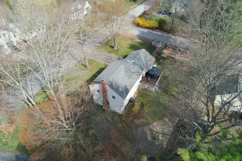 12 Thelma Drive Exeter NH 03833