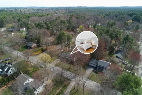12 Thelma Drive Exeter NH 03833