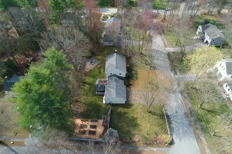 12 Thelma Drive Exeter NH 03833