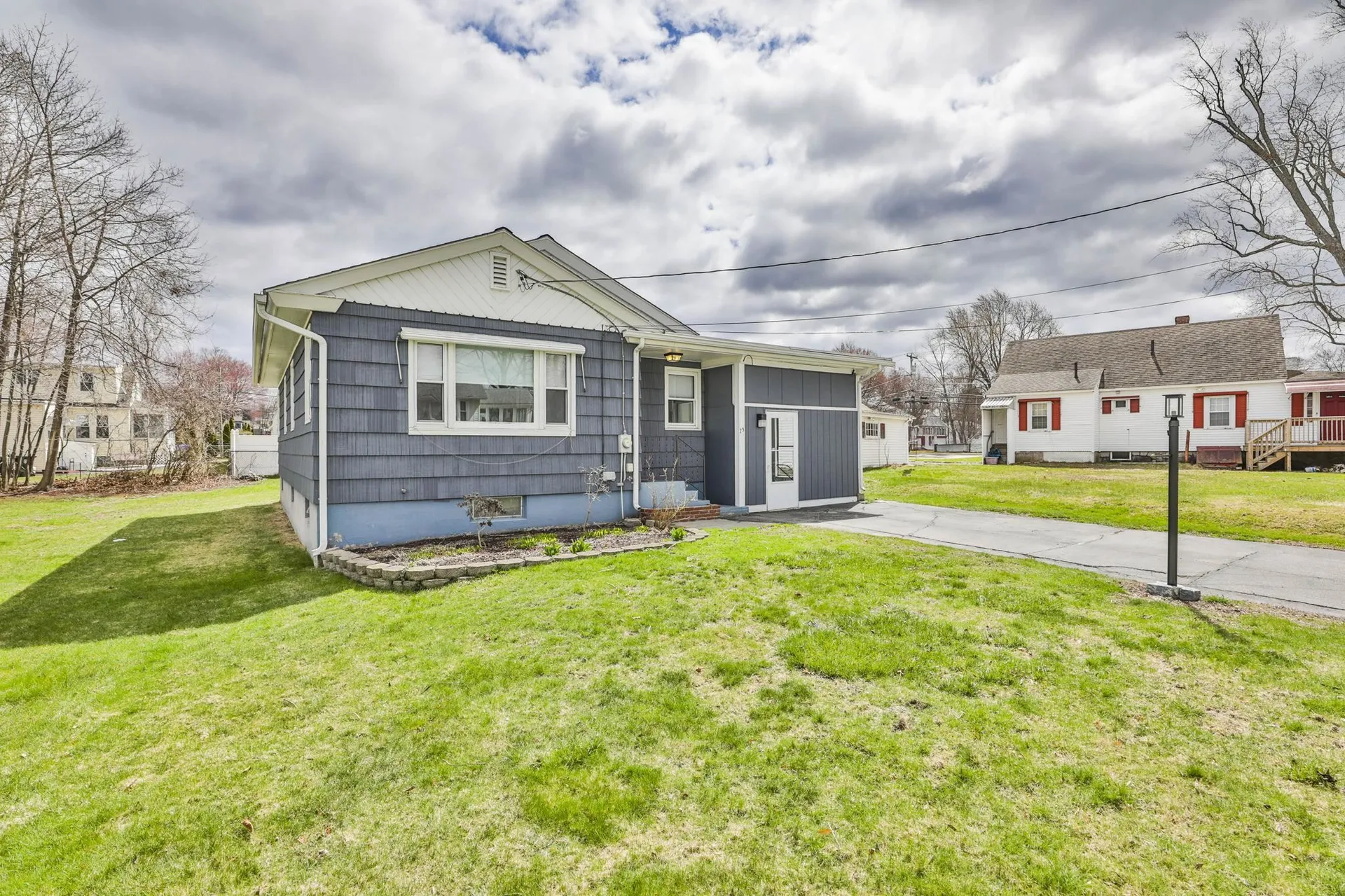 23 Revere Avenue Manchester NH 03109