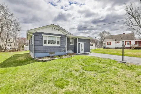 23 Revere Avenue Manchester NH 03109