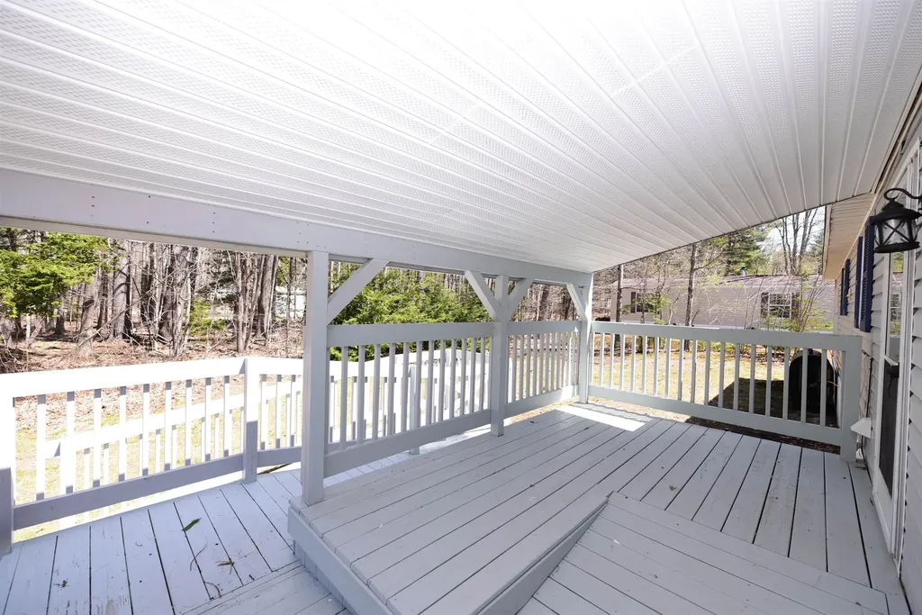 74 Lamplighter Drive Conway NH 03818