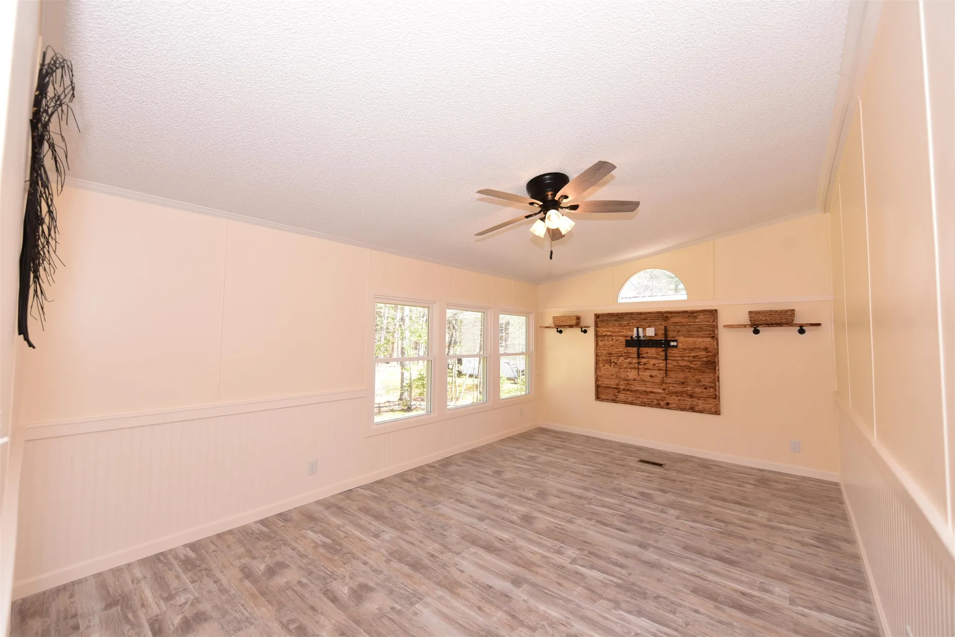 74 Lamplighter Drive Conway NH 03818