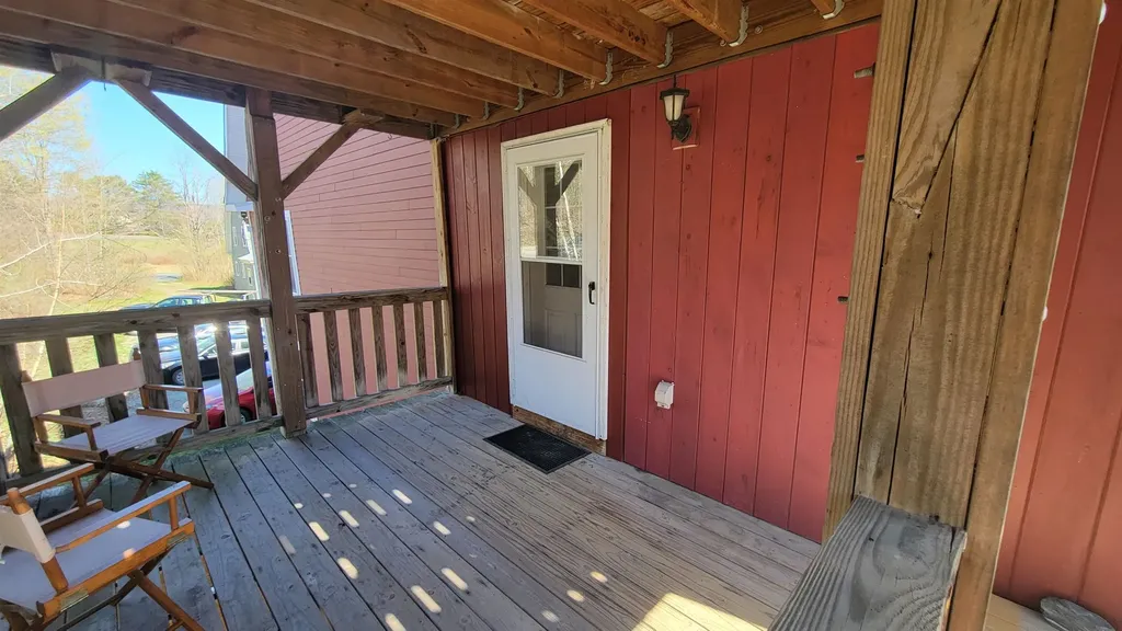 9 Roberts Road Canaan NH 03741