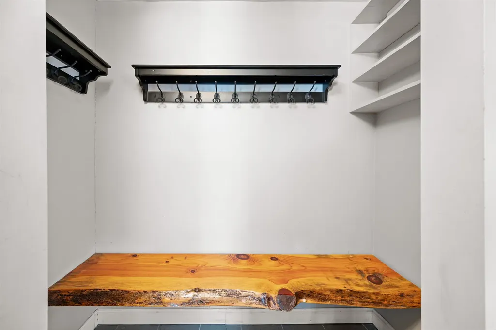 6047 Mountain Road Stowe VT 05672