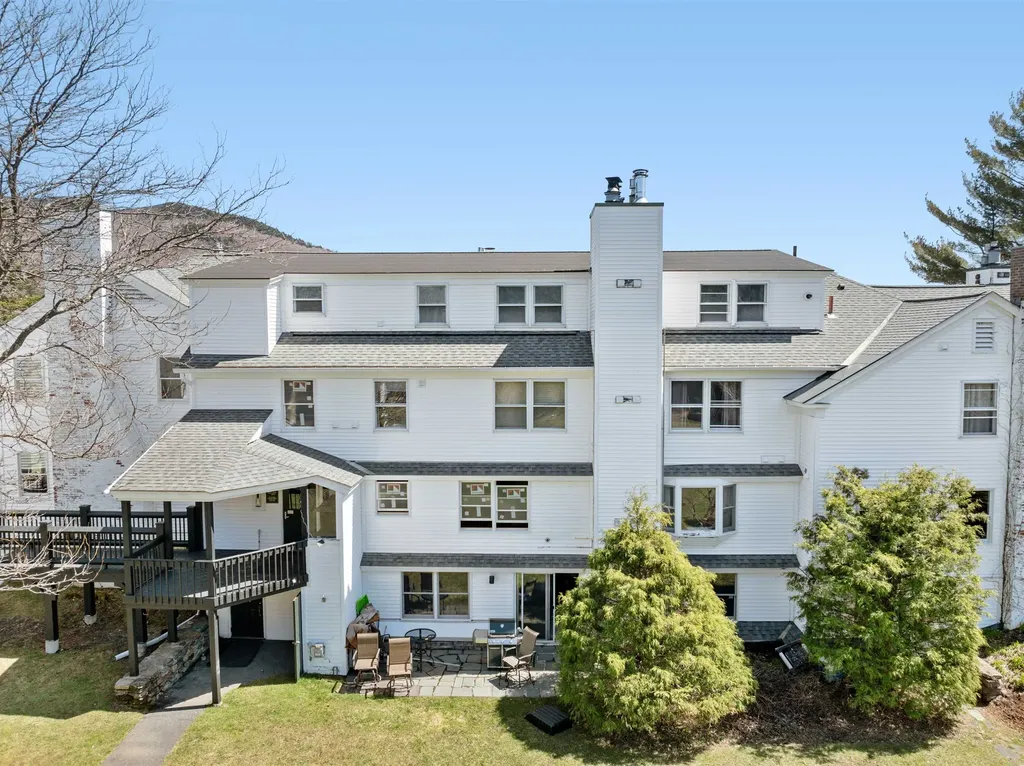 6047 Mountain Road Stowe VT 05672