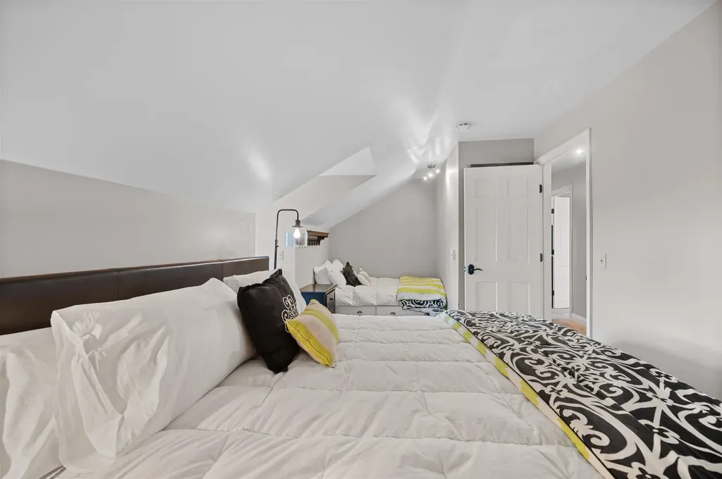 6047 Mountain Road Stowe VT 05672