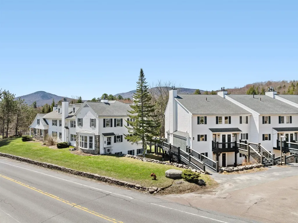 6047 Mountain Road Stowe VT 05672