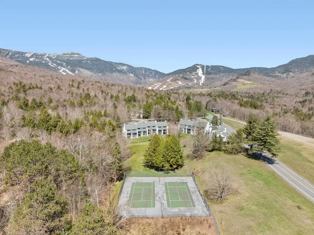 6047 Mountain Road Stowe VT 05672