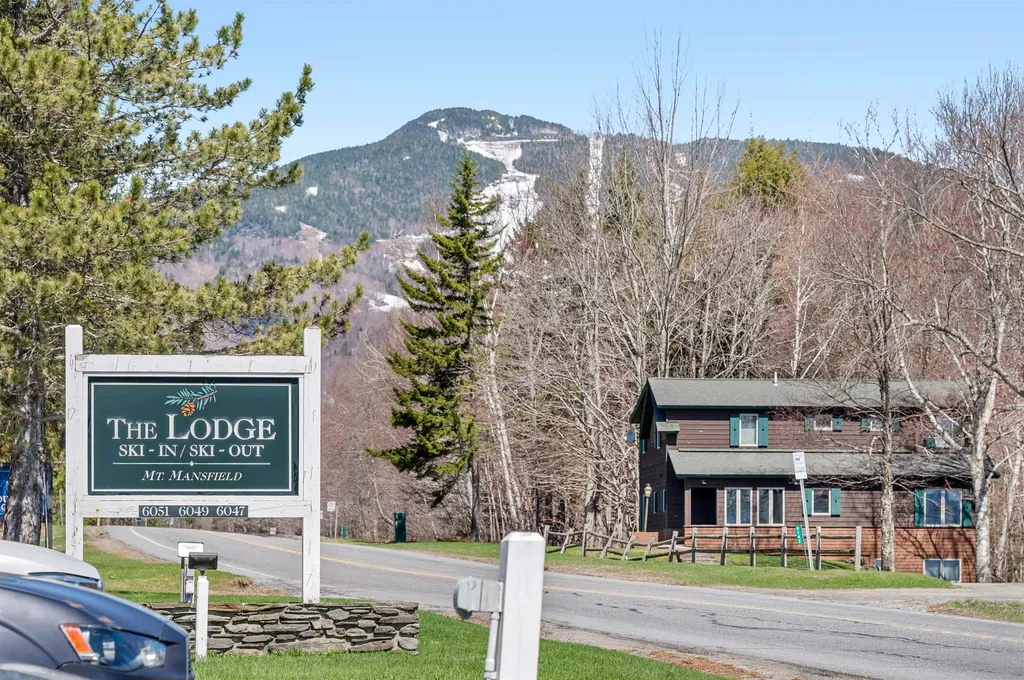 6047 Mountain Road Stowe VT 05672