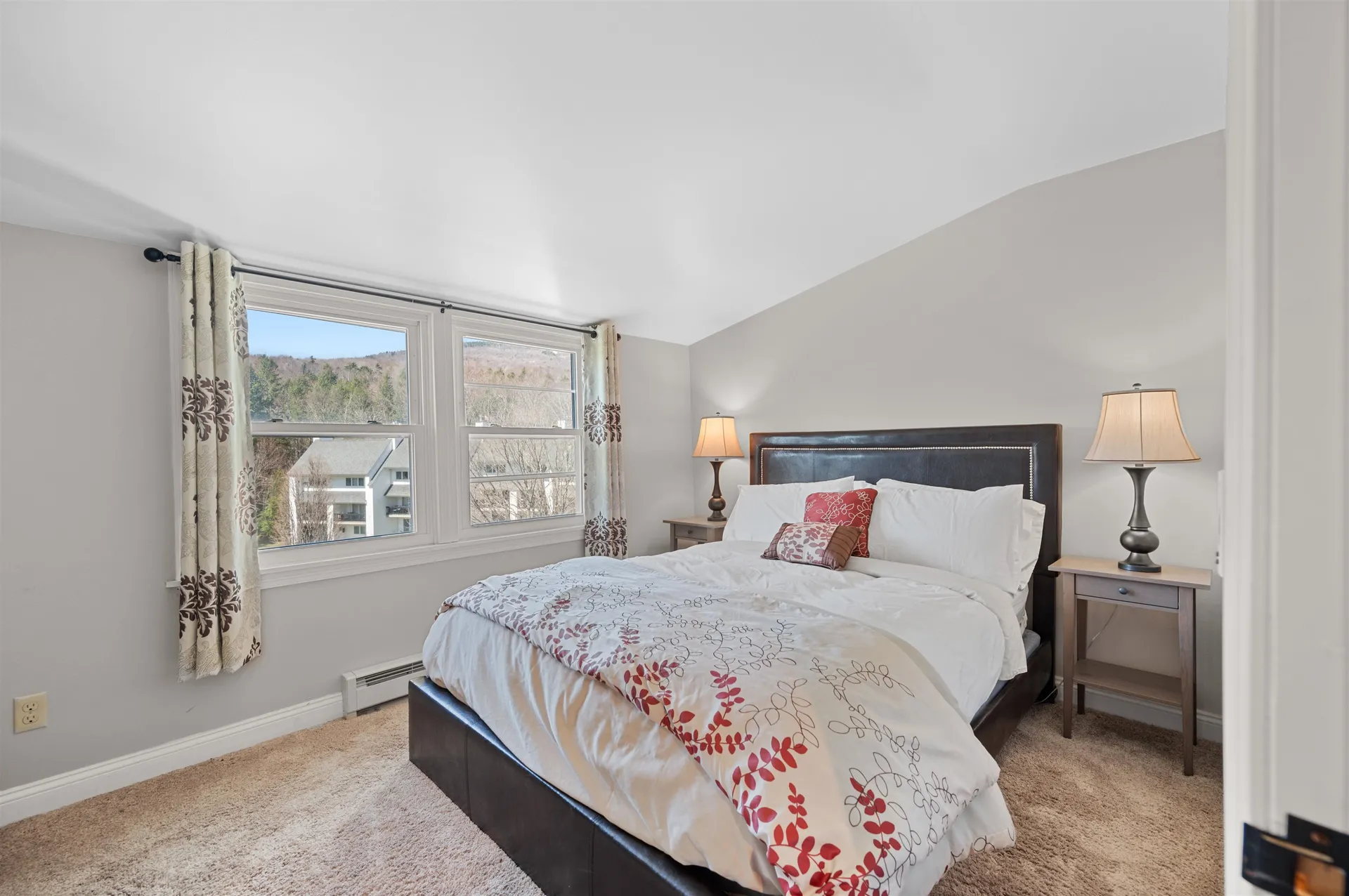 6047 Mountain Road Stowe VT 05672