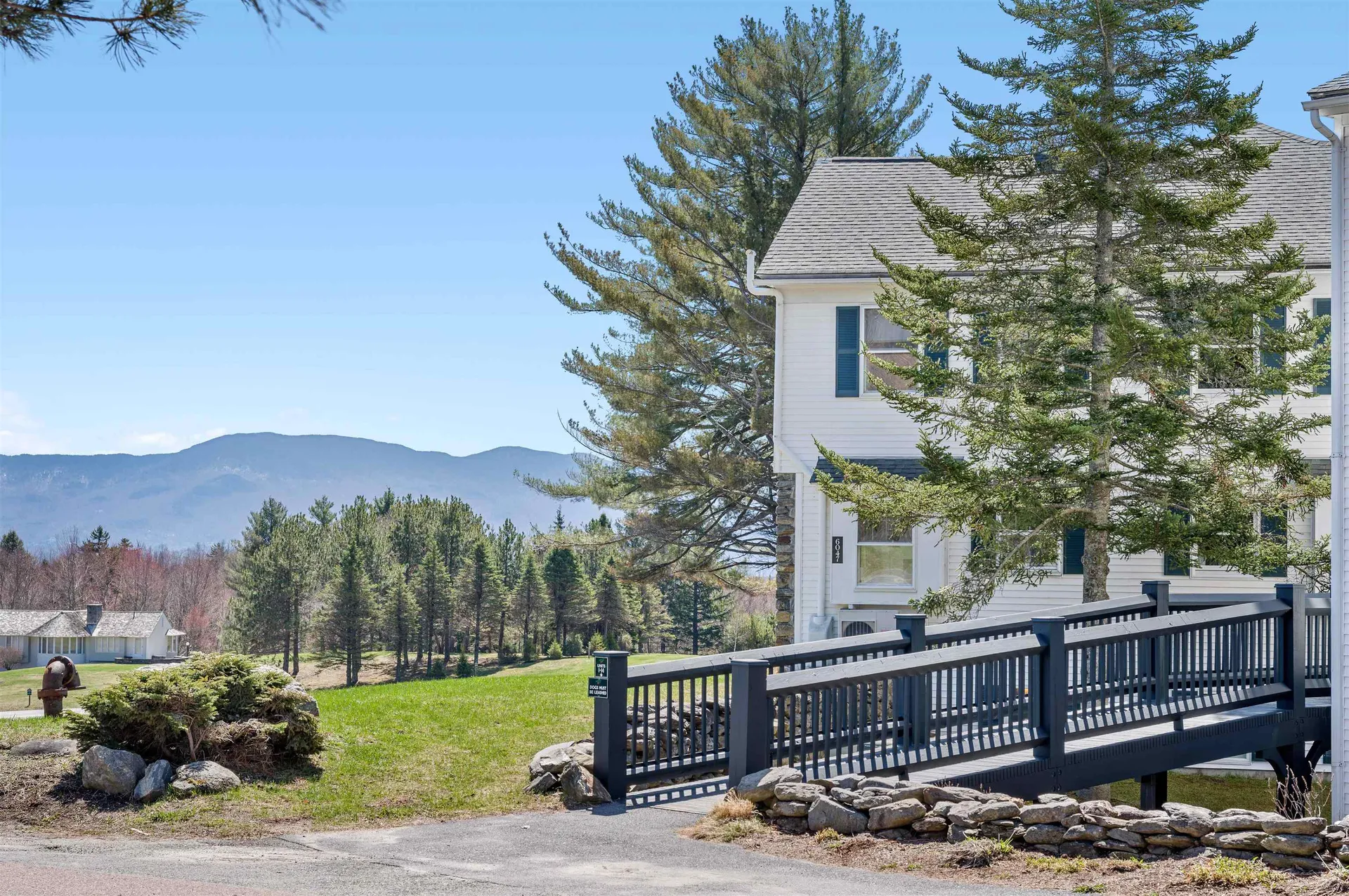 6047 Mountain Road Stowe VT 05672