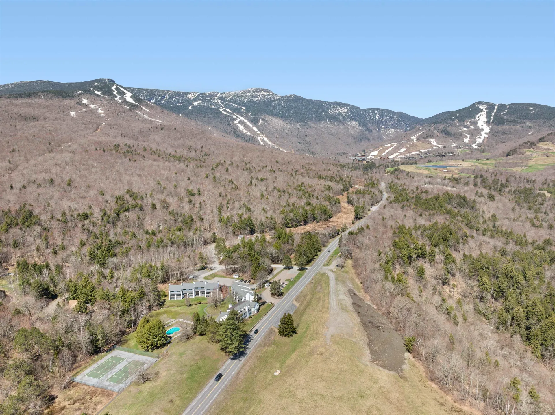 6047 Mountain Road Stowe VT 05672