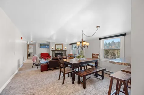 6047 Mountain Road Stowe VT 05672