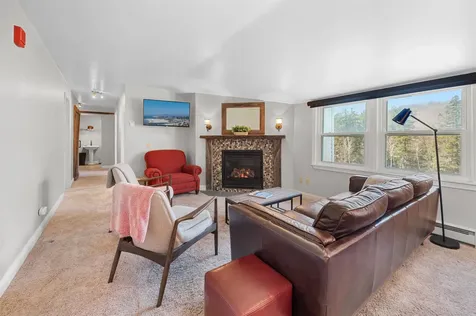 6047 Mountain Road Stowe VT 05672