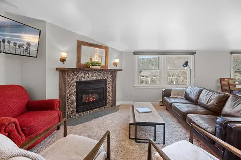 6047 Mountain Road Stowe VT 05672