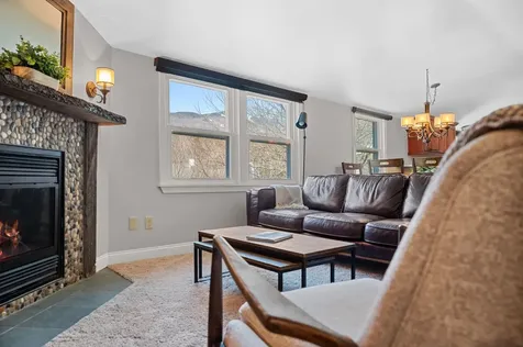 6047 Mountain Road Stowe VT 05672