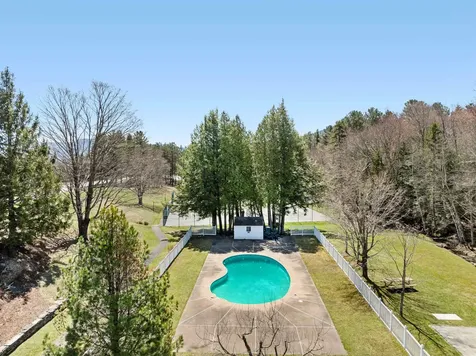 6047 Mountain Road Stowe VT 05672