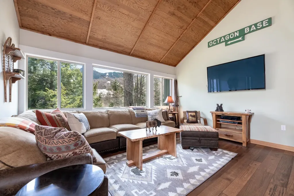 40 Loon Village Road Lincoln NH 03251