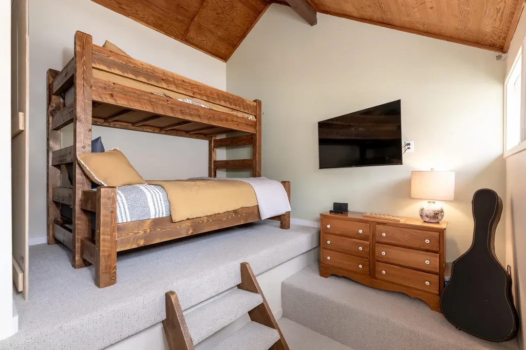 40 Loon Village Road Lincoln NH 03251