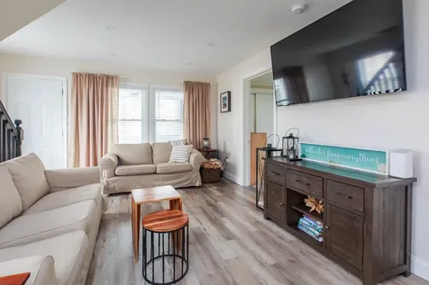9 Dover Avenue Hampton NH 03842