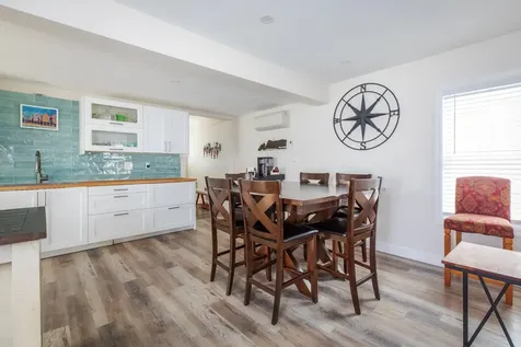 9 Dover Avenue Hampton NH 03842