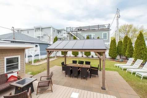 9 Dover Avenue Hampton NH 03842