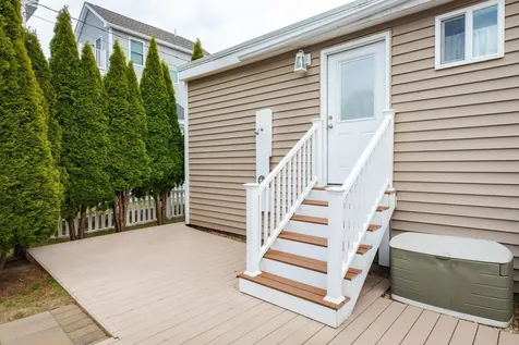 9 Dover Avenue Hampton NH 03842