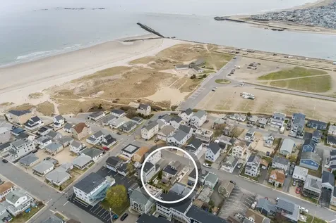 9 Dover Avenue Hampton NH 03842