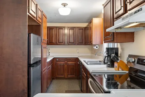 27 Briarwood Road Pelham NH 03076