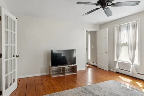 27 Briarwood Road Pelham NH 03076