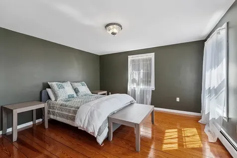 27 Briarwood Road Pelham NH 03076