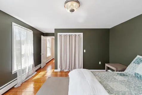 27 Briarwood Road Pelham NH 03076