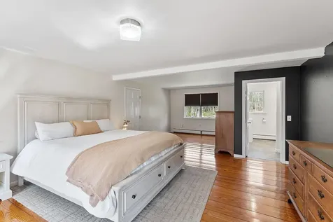 27 Briarwood Road Pelham NH 03076