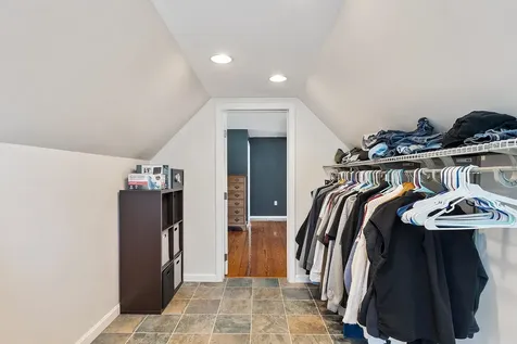 27 Briarwood Road Pelham NH 03076