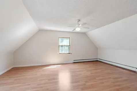 27 Briarwood Road Pelham NH 03076