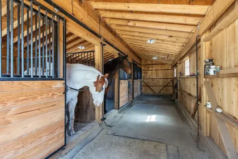 27 Briarwood Road Pelham NH 03076