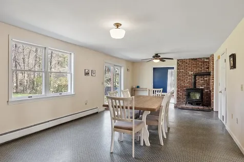 27 Briarwood Road Pelham NH 03076