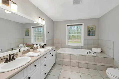 9 Juniper Ridge Road Exeter NH 03833