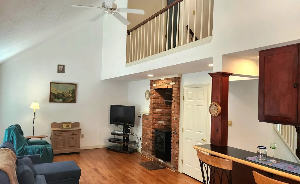 9 Wolfeboro Commons Wolfeboro NH 03894