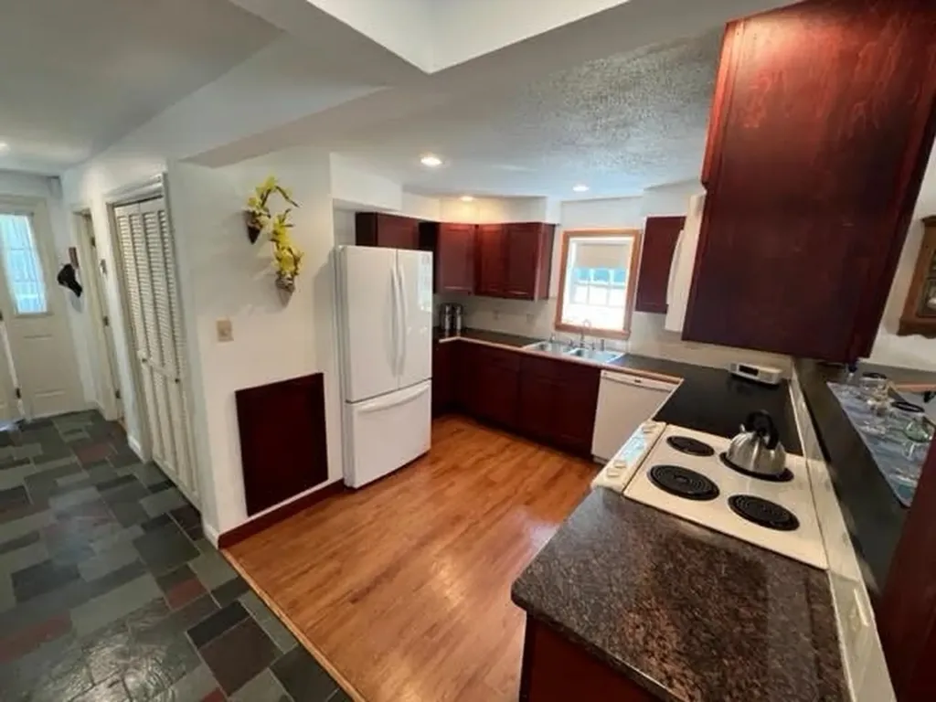 9 Wolfeboro Commons Wolfeboro NH 03894