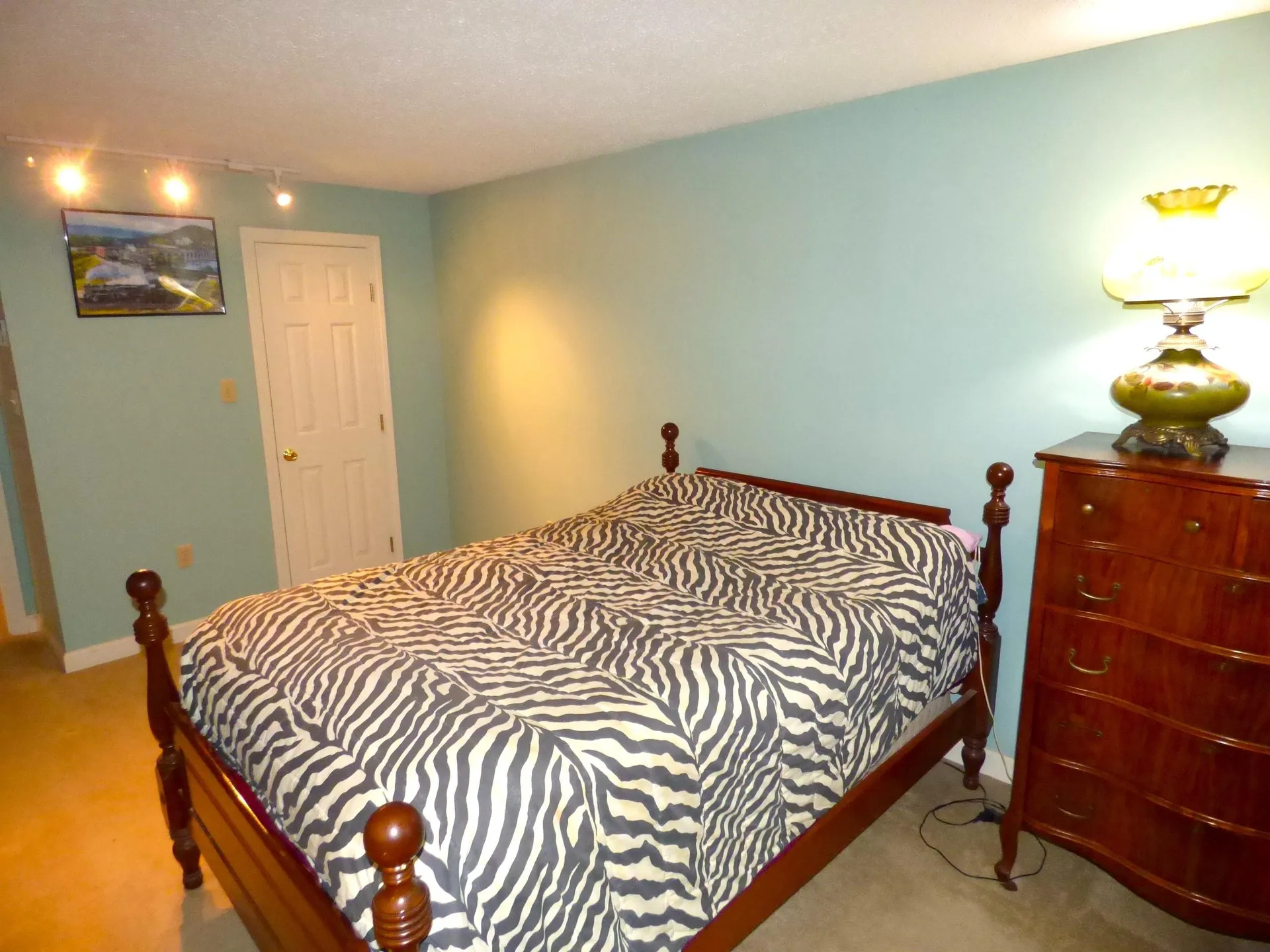 9 Wolfeboro Commons Wolfeboro NH 03894