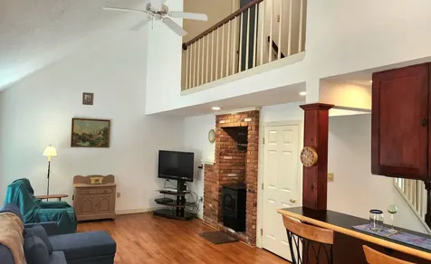 9 Wolfeboro Commons Wolfeboro NH 03894