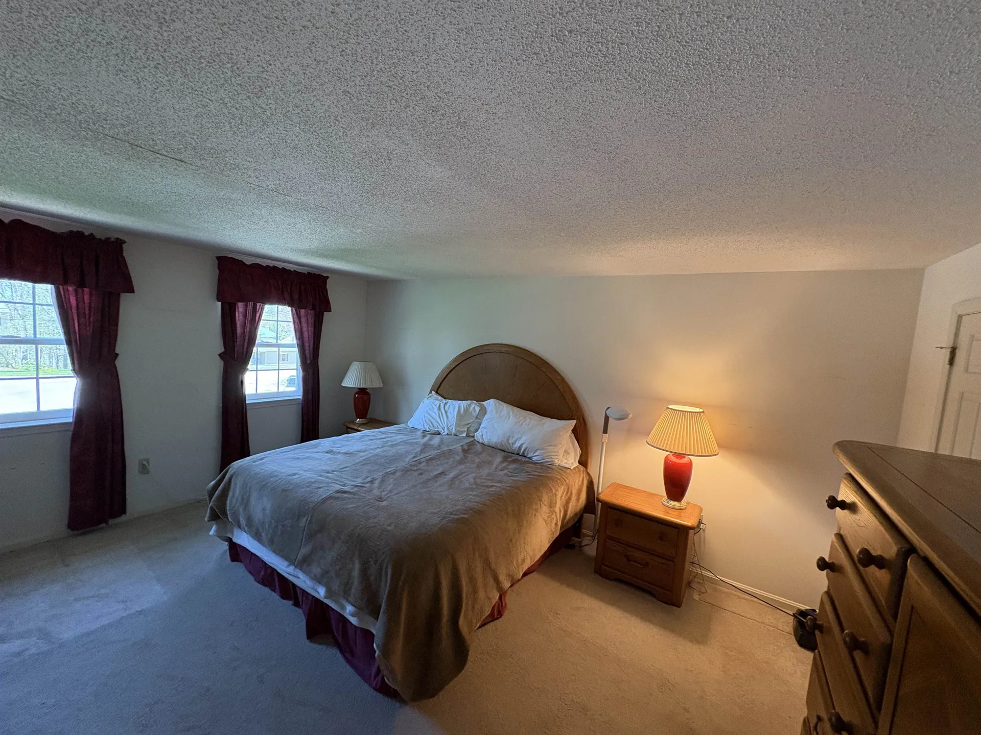 6 Aspen Court Nashua NH 03062