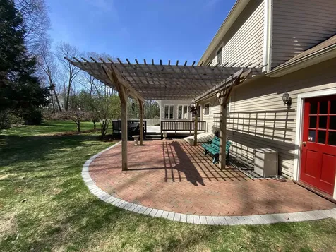 6 Aspen Court Nashua NH 03062