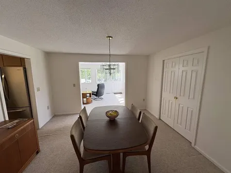 6 Aspen Court Nashua NH 03062