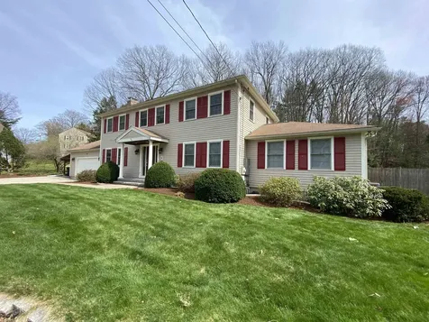 6 Aspen Court Nashua NH 03062