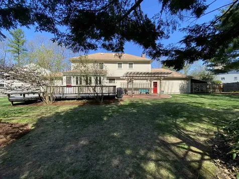 6 Aspen Court Nashua NH 03062