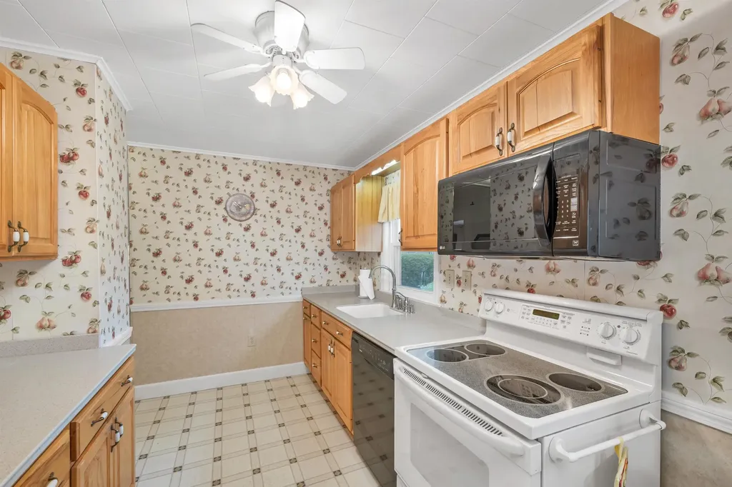 37 Beaton Street Franklin NH 03235