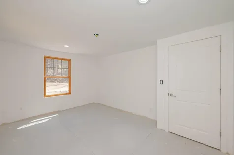 4 Deer Lane New Durham NH 03855